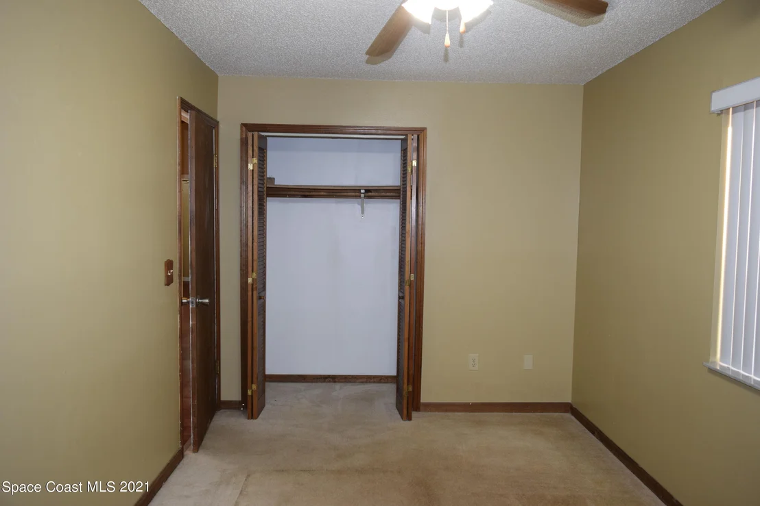 Photo of 1111 Grapefruit Road SE