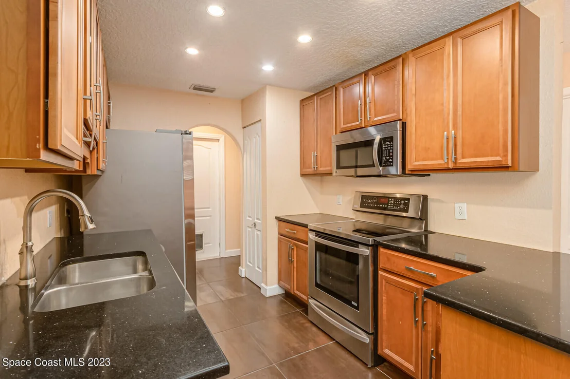 Photo of 2567 Wright Avenue