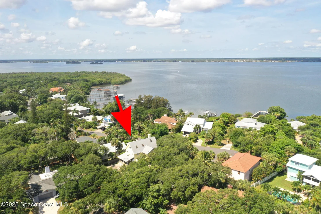 Photo of 5875 Riverside Drive