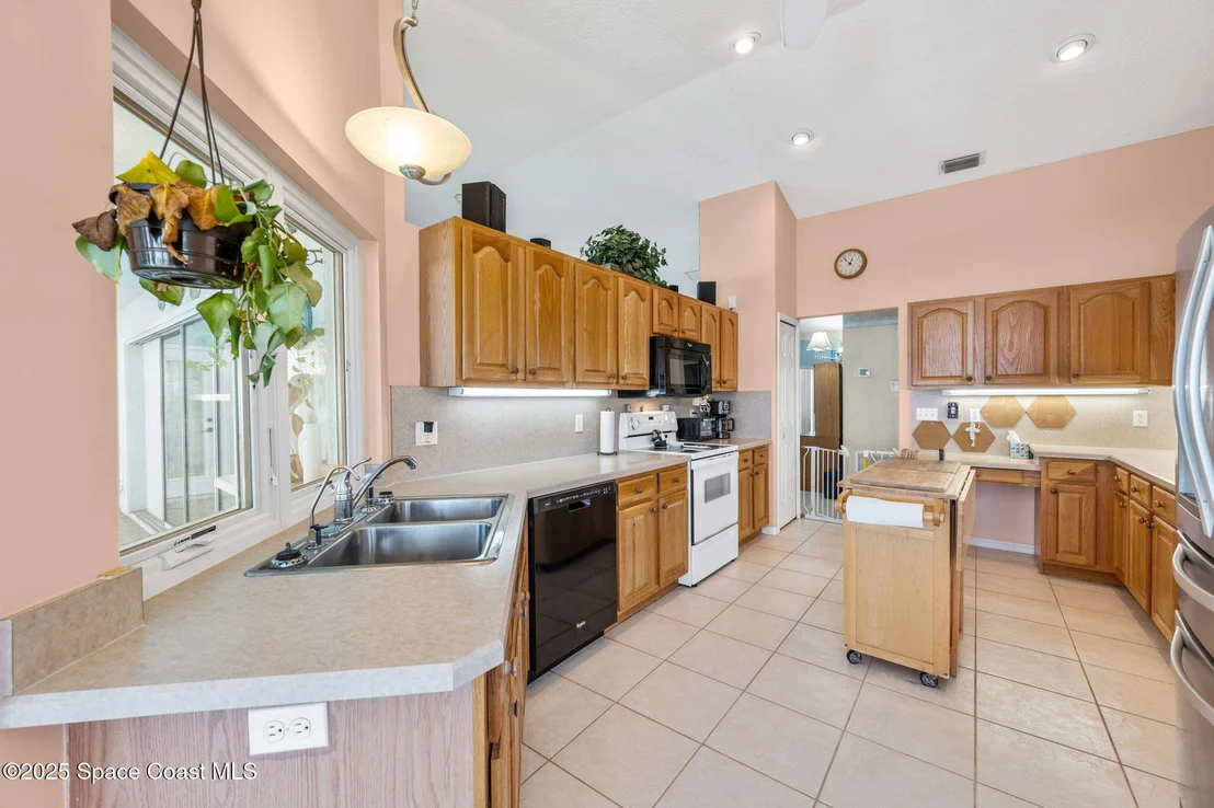 Photo of 7109 Blue Shore Road