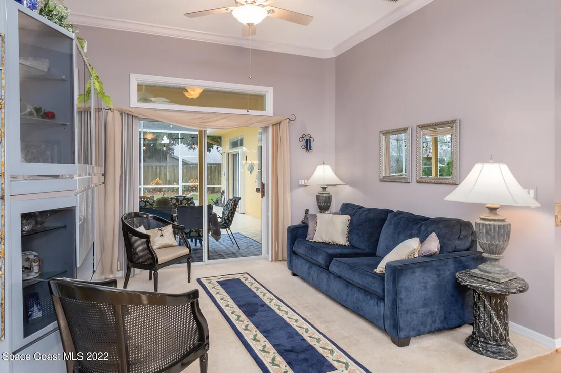Photo of 925 Whisperoak Drive