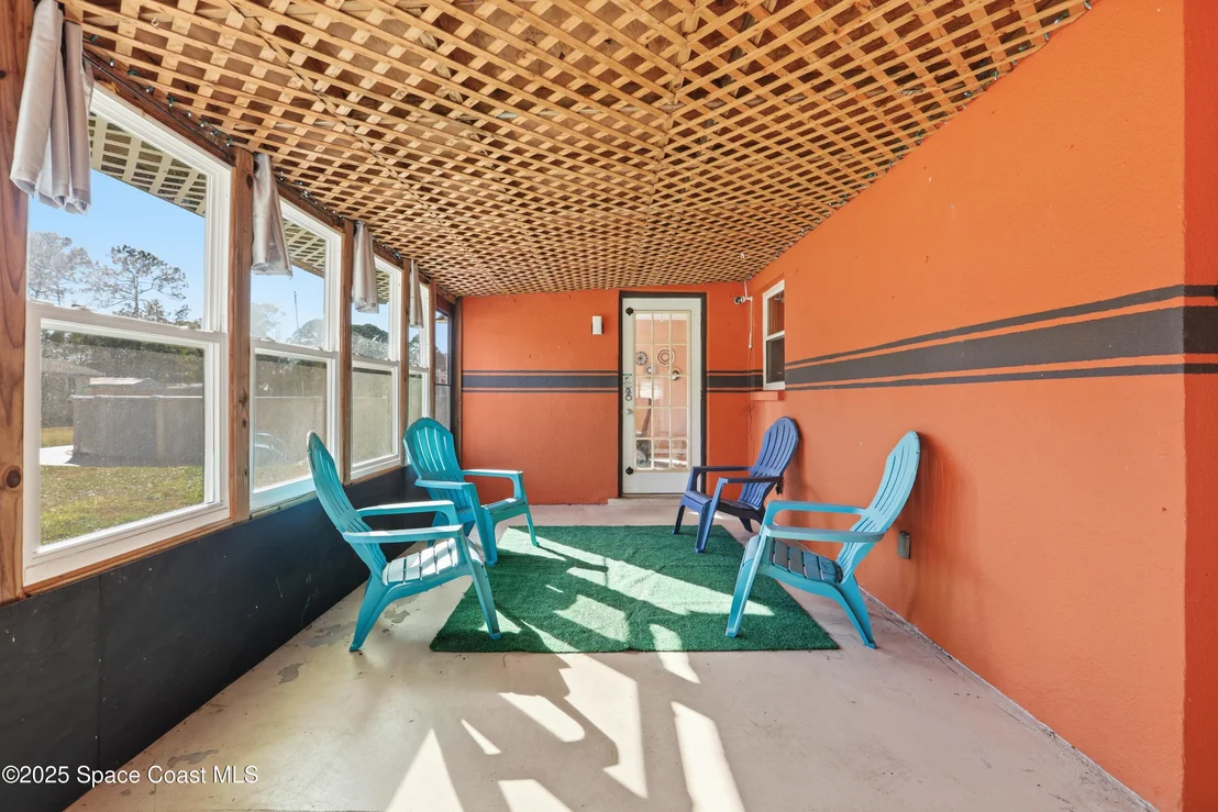 Photo of 3929 Burkholm Road