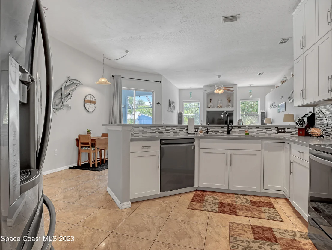 Photo of 5145 Palm Drive