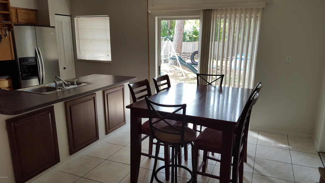 Photo of 5445 Jamaica Road