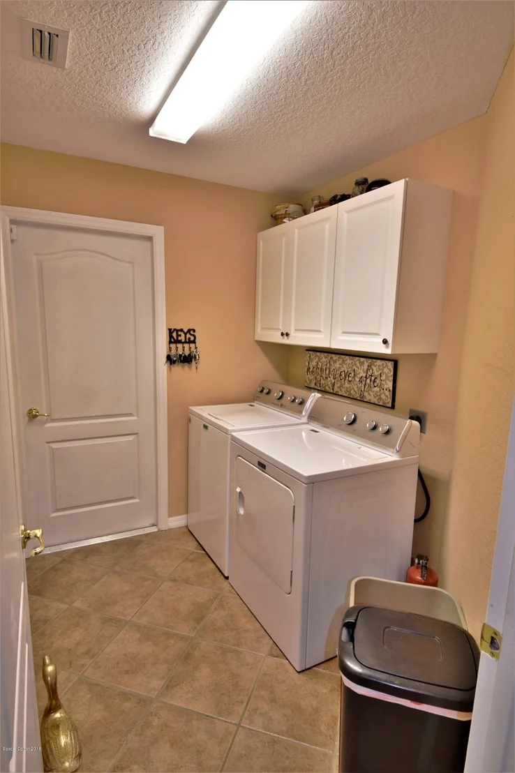 Photo of 1625 James Circle