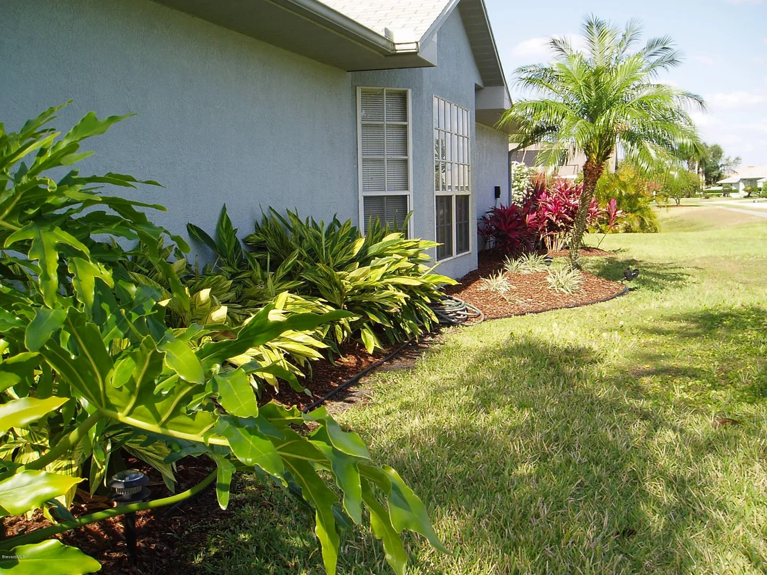 Photo of 949 Tamarind Circle