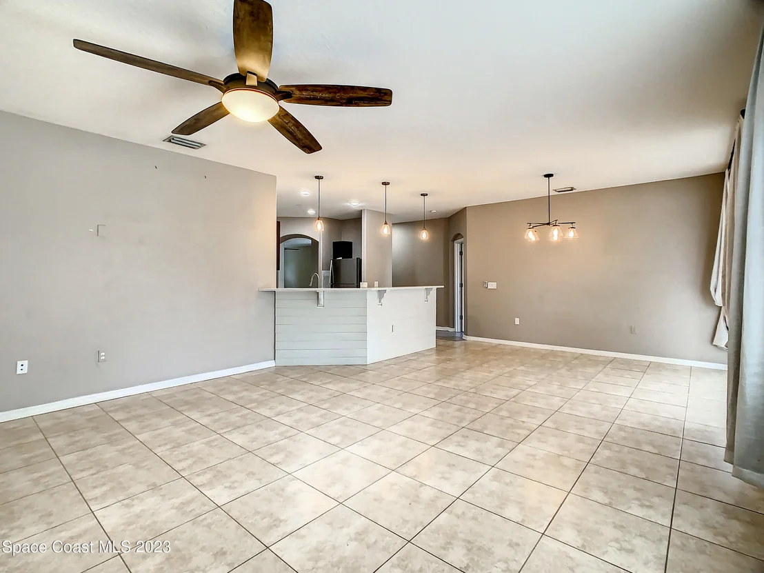 Photo of 324 Sedgewood Circle