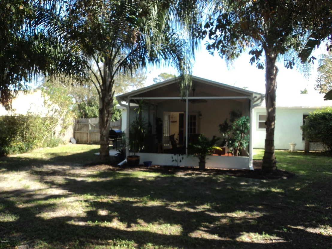 Photo of 712 NE Brevity Lane