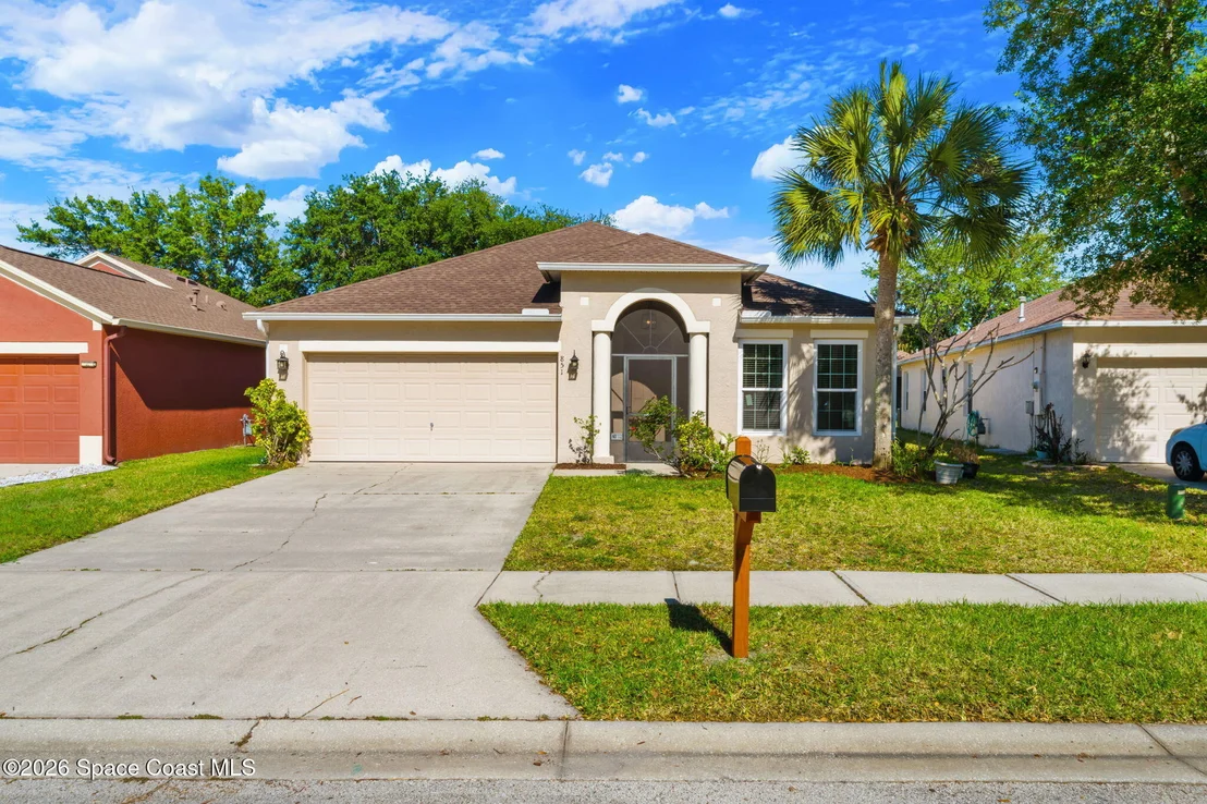 Photo of 851 Benton Drive