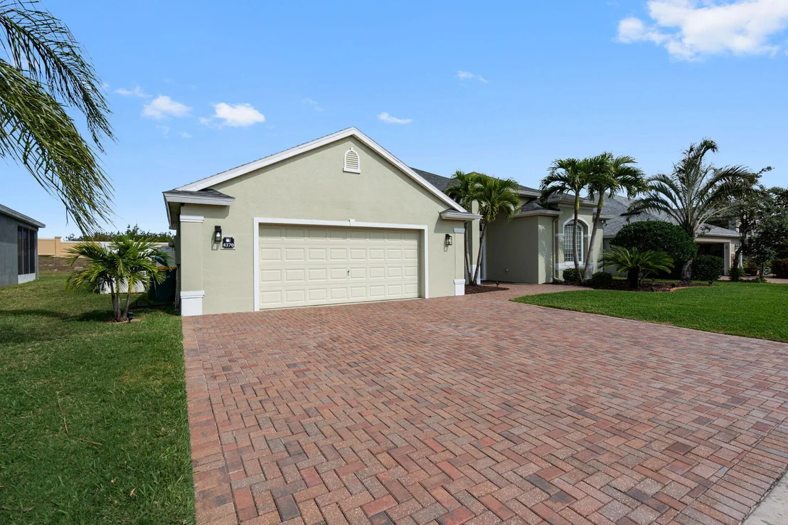 Photo of 4370 Chardonnay Drive