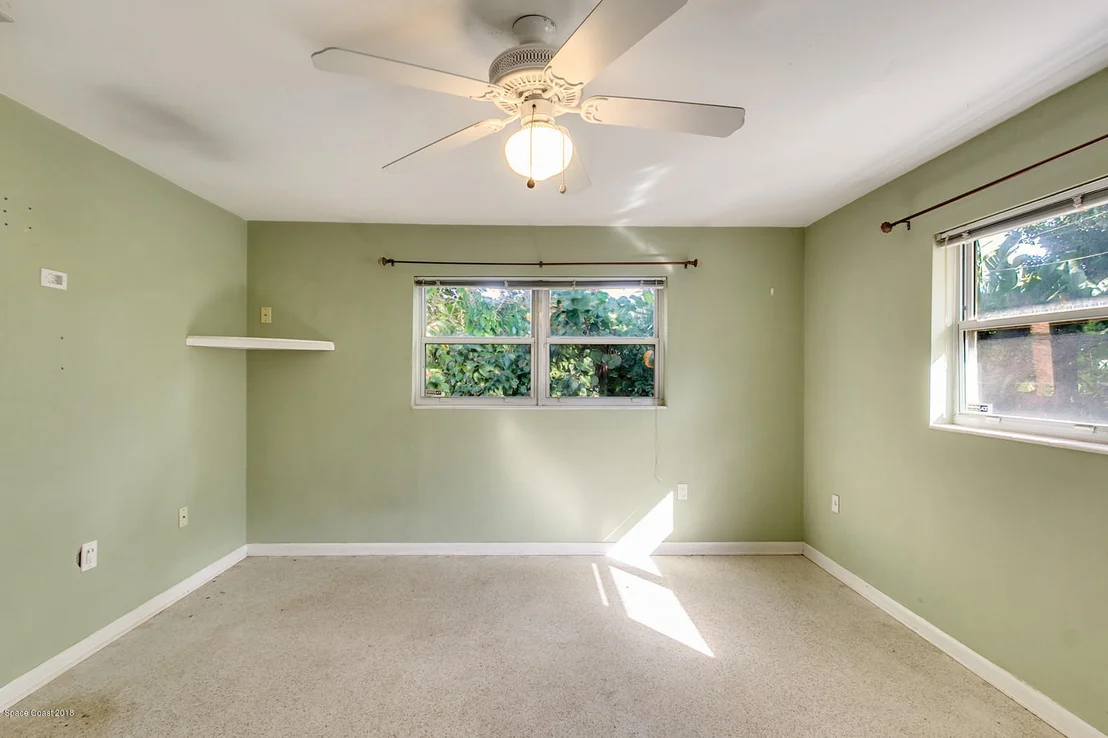 Photo of 215 7th Avenue