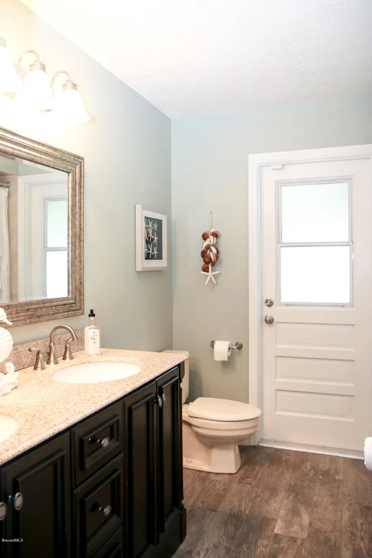 Photo of 595 Deerfield Drive