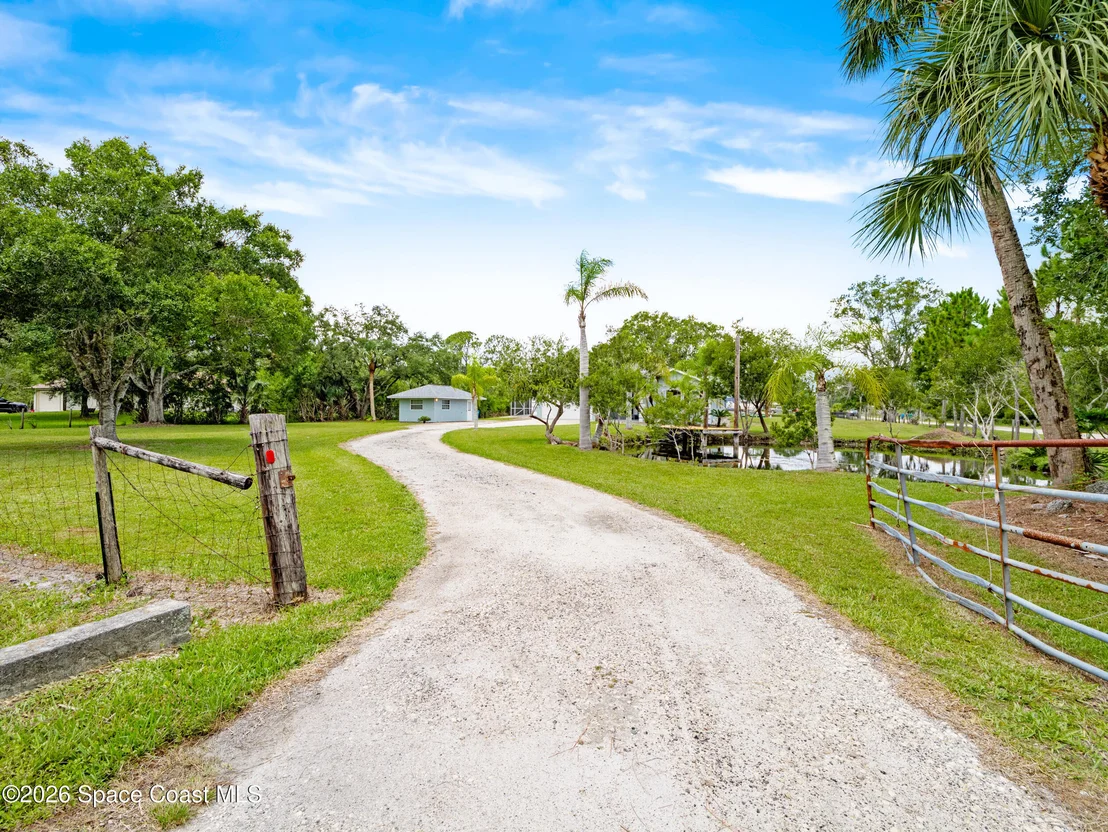 Photo of 3480 Weber Road
