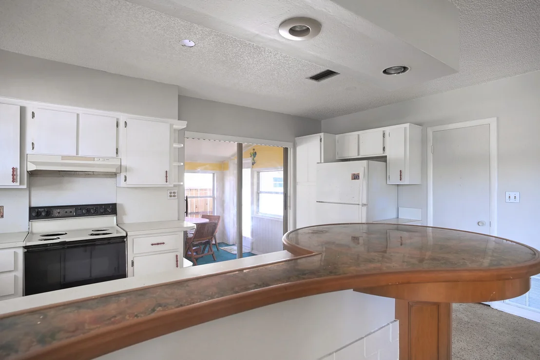Photo of 218 6th Avenue