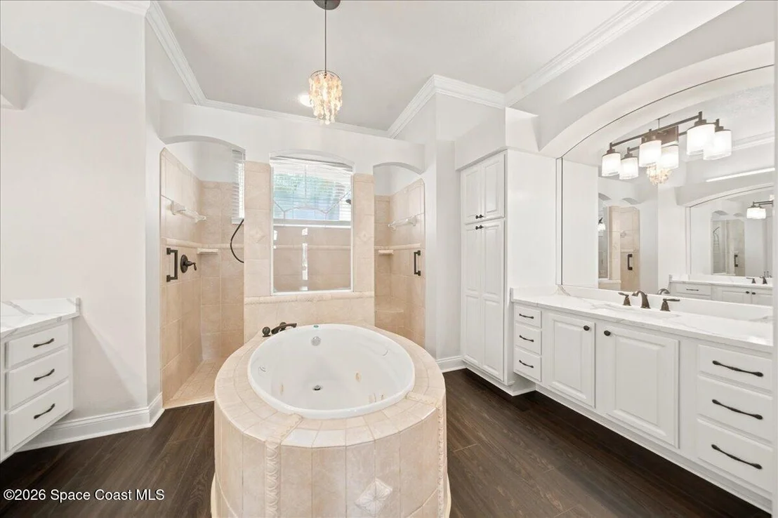 Photo of 825 Thrasher Drive