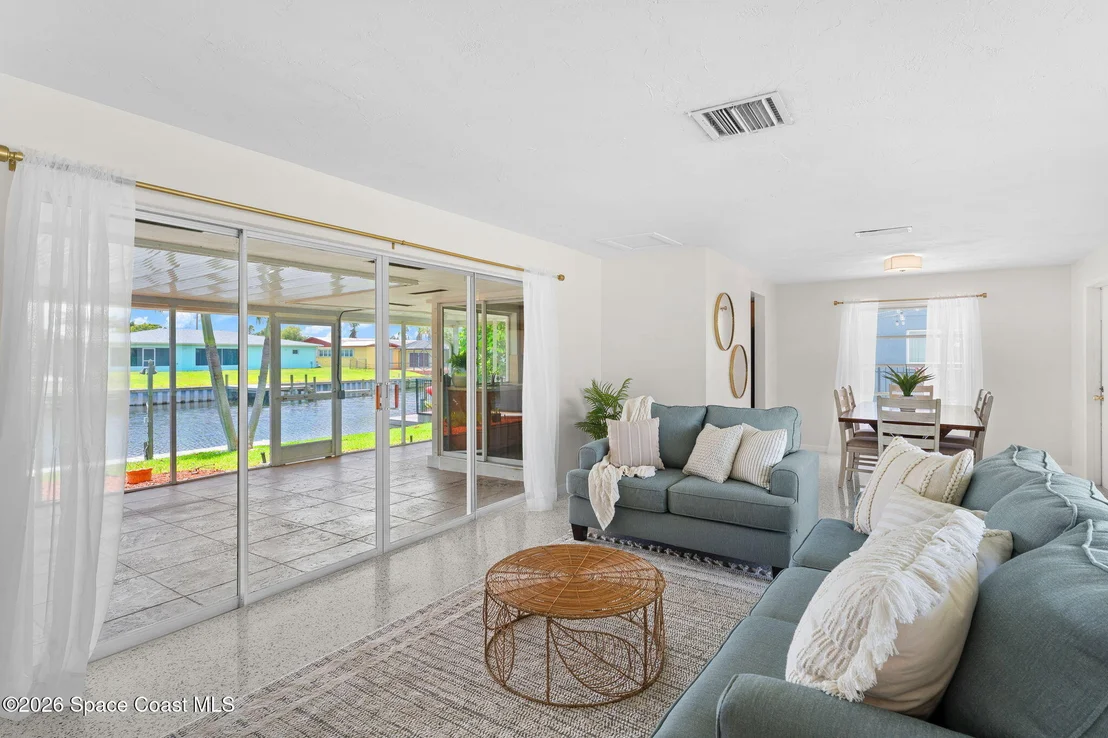 Photo of 462 Sandpiper Drive