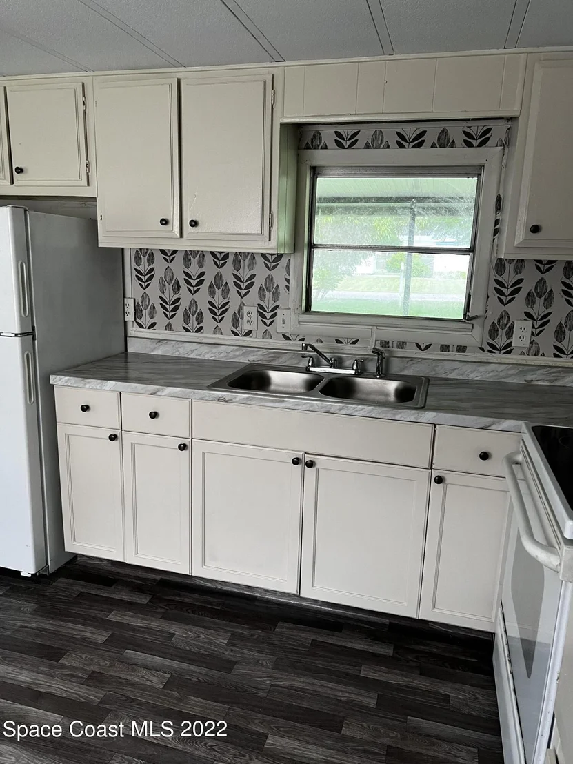 Photo of 3328 Brevard Road