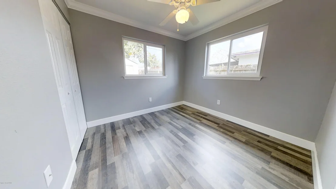 Photo of 872 Mohawk Avenue