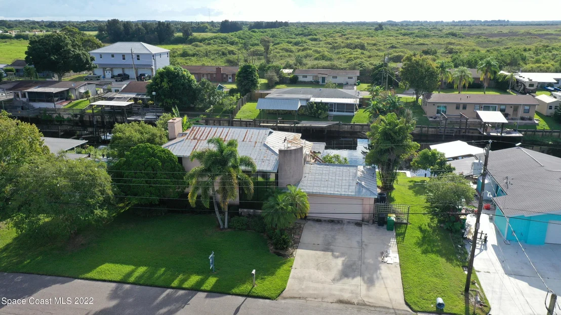 Photo of 825 Heron