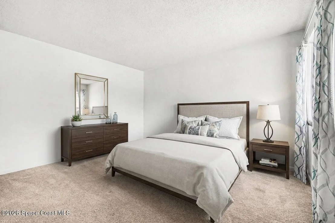 Photo of 909 Northbrook Drive