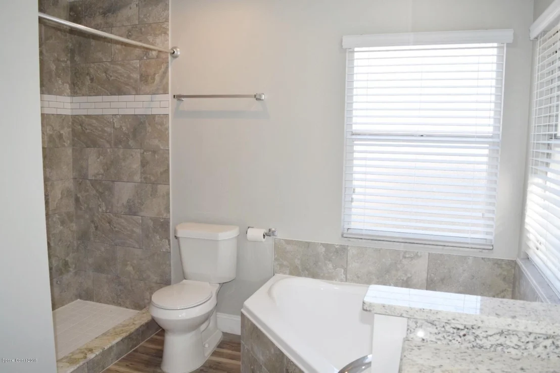 Photo of 6175 Degan Road