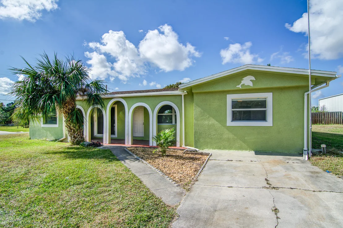 Photo of 124 Valencia Drive