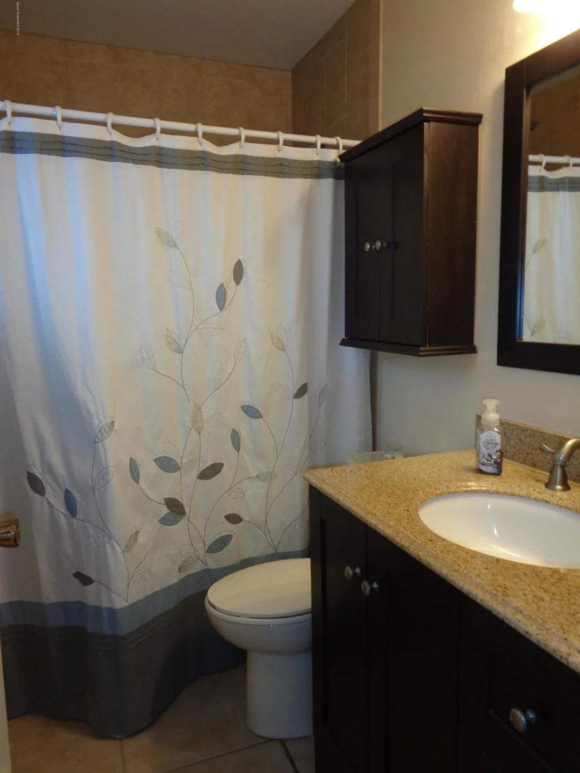 Photo of 1281 NE Bard Lane