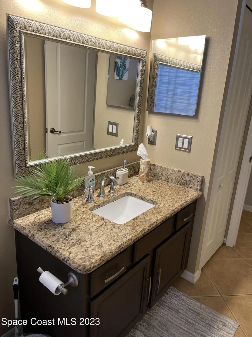Photo of 1661 Whitman Drive