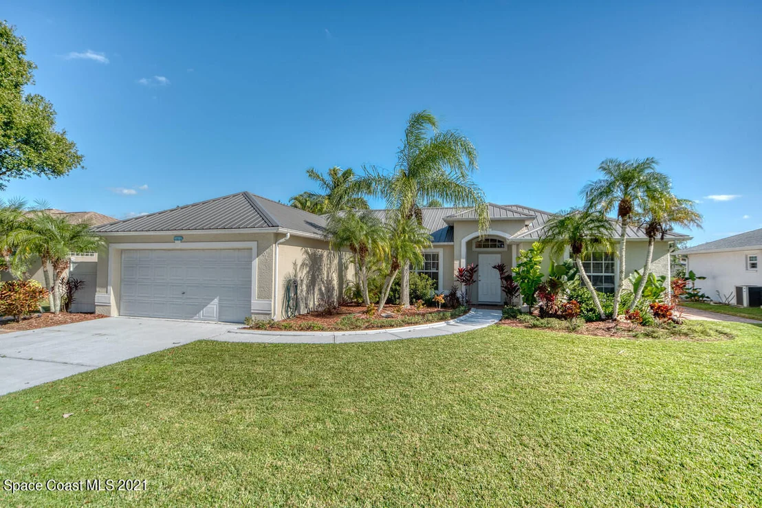 Photo of 5019 Alamanda Drive