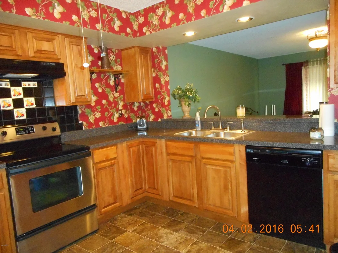 Photo of Unit K41 at 1882 Murrell Road