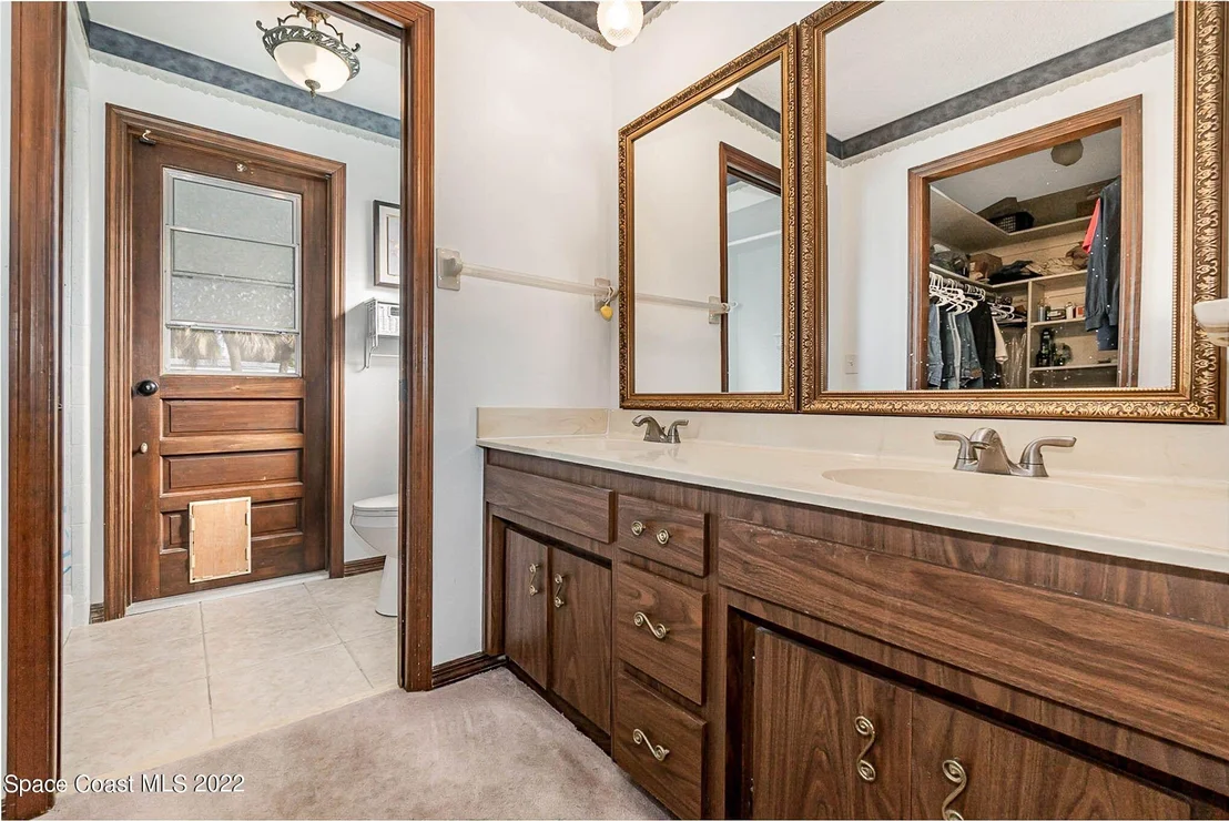 Photo of 340 Grant Avenue