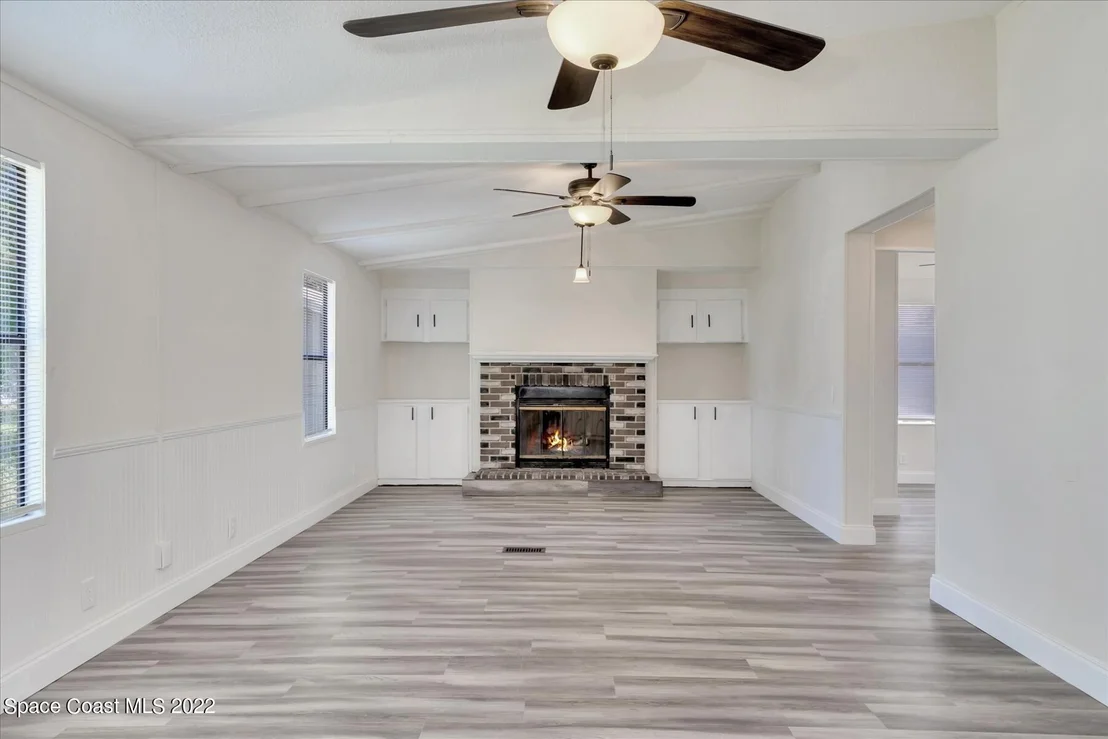 Photo of 139 Vanguard Circle