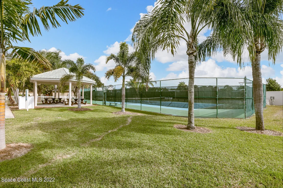 Photo of 218 Waterside Drive
