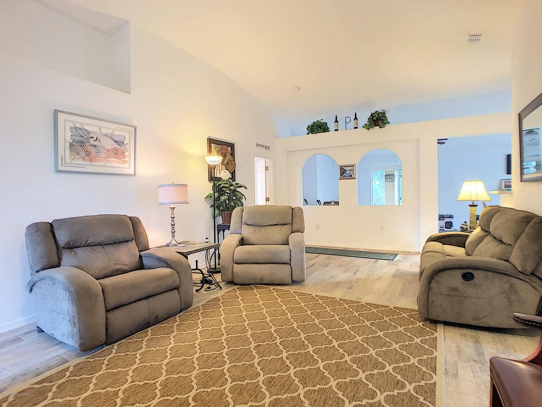Photo of 669 Macon Drive