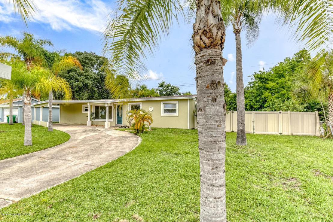 Photo of 2821 Shepard Drive