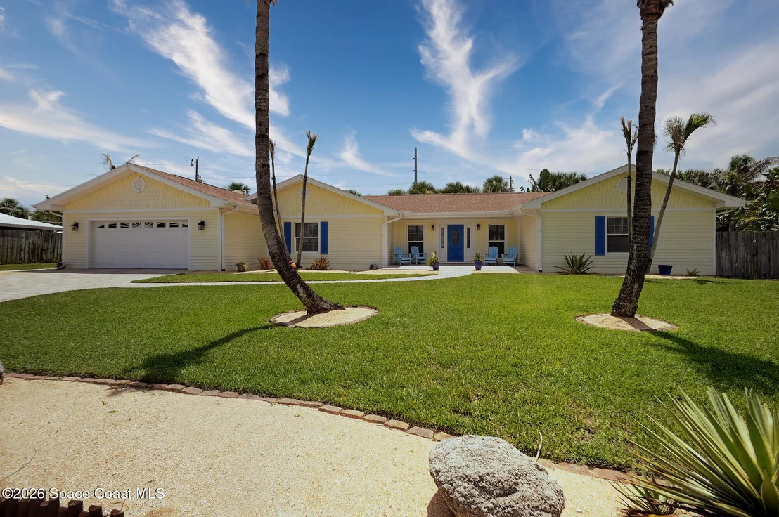 Photo of 325 Hibiscus Trail