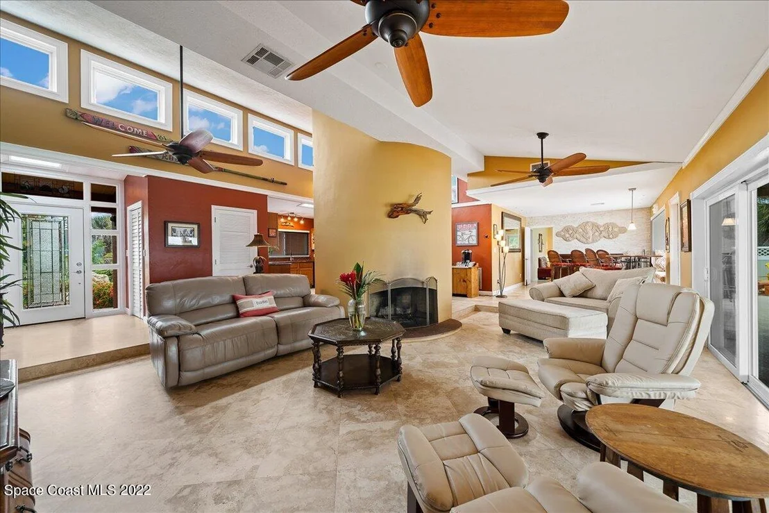 Photo of 83 W Bay Drive