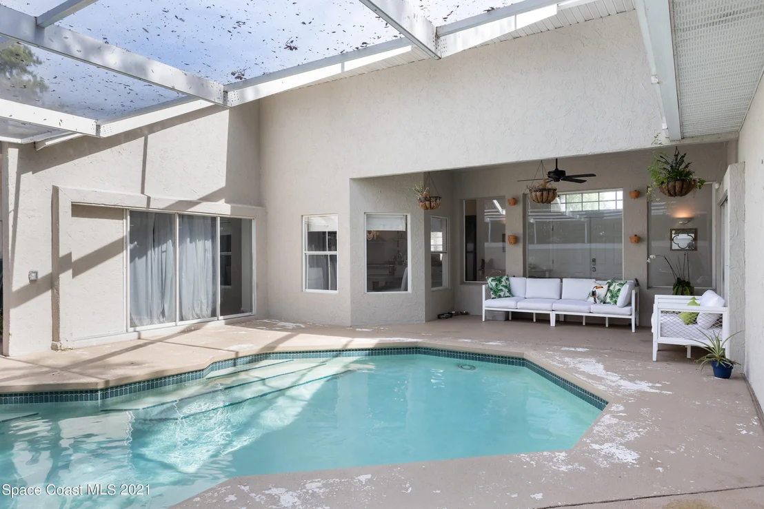 Photo of 2209 Royal Oaks Drive