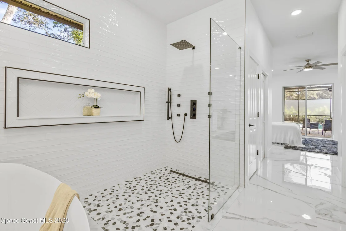 Photo of 473 Peregrine Drive