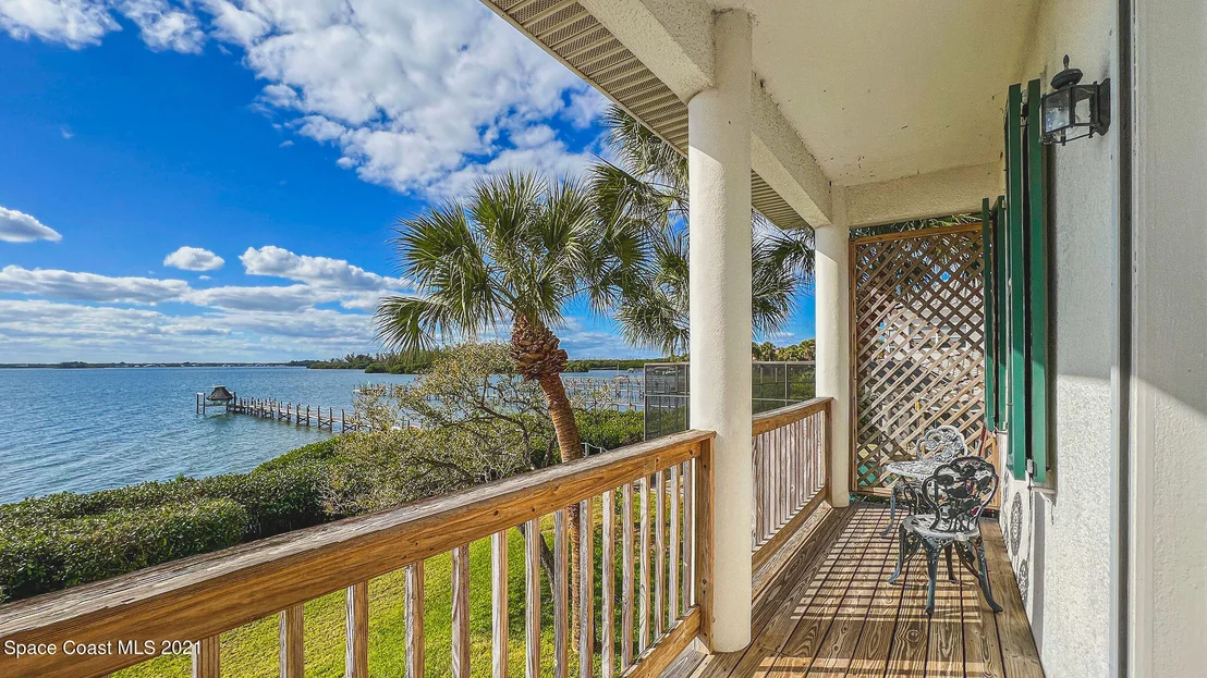 Photo of 176 Bayshore Drive