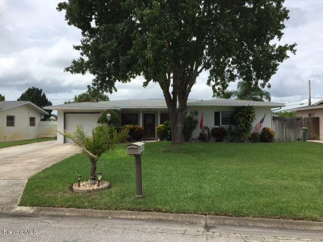 Photo of 2750 Algonquin Drive