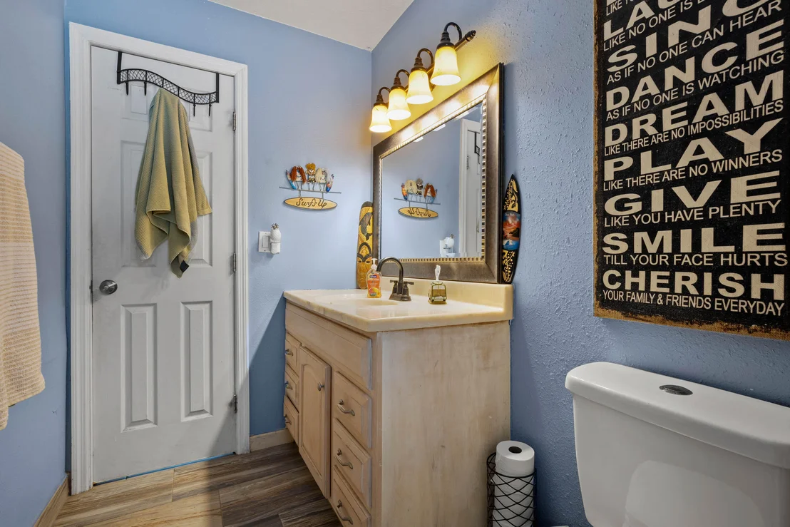 Photo of 340 W Exeter Street