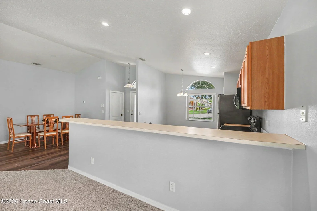 Photo of 2476 Hidden Pine Lane NE