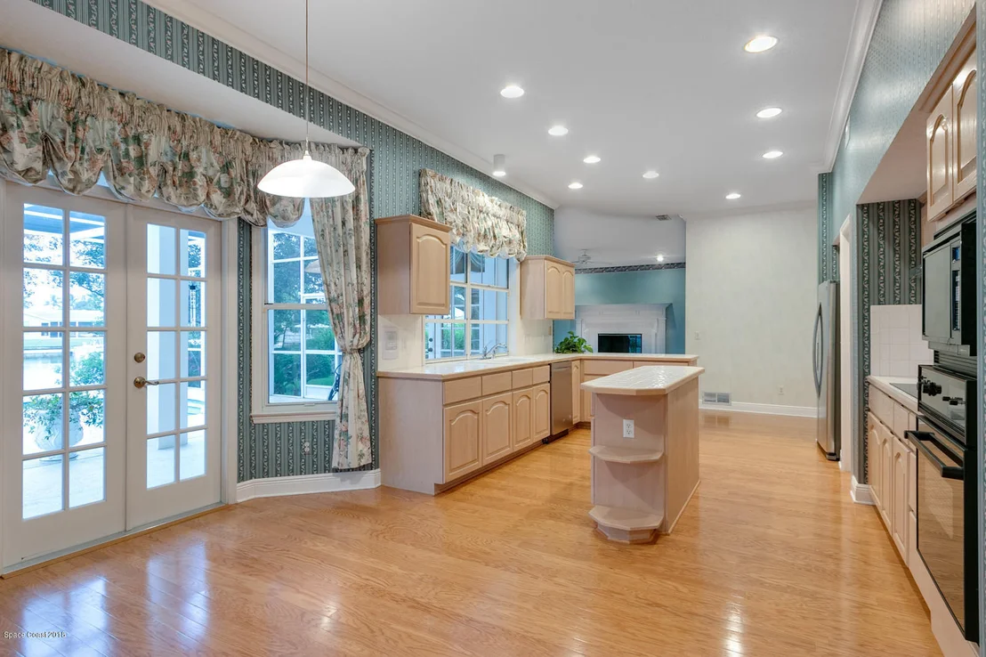 Photo of 166 Lanternback Island Drive