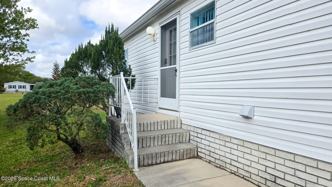 Photo of 306 Buttonwood Court