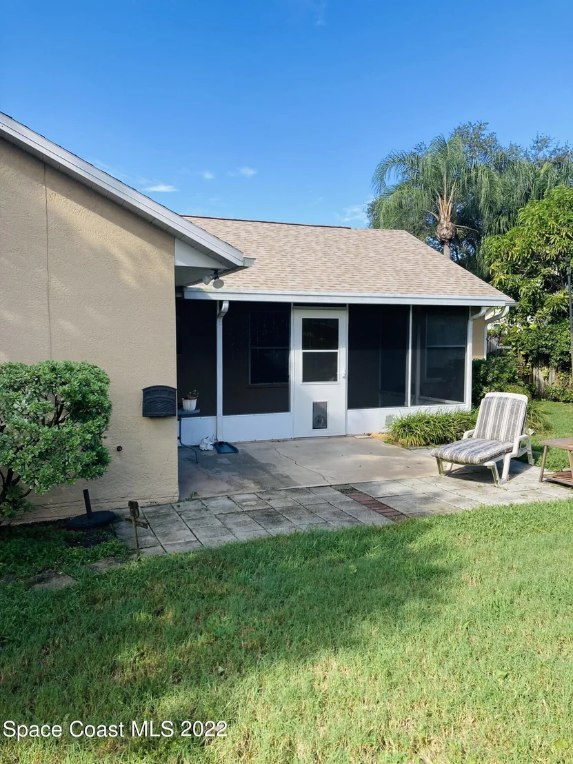 Photo of 874 Brookview Lane