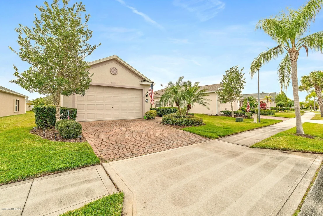 Photo of 3355 Moonstone Lane