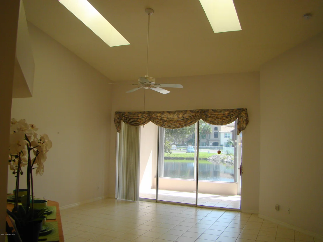 Photo of 359 Renaissance Avenue
