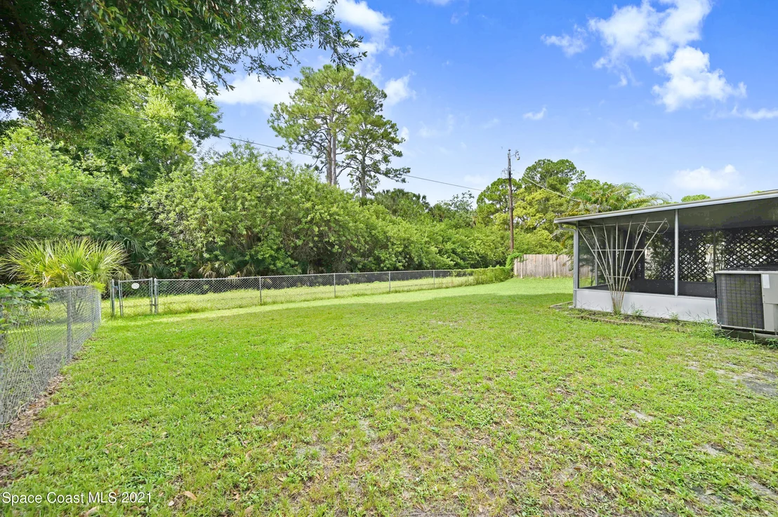 Photo of 1123 Hermosa Drive
