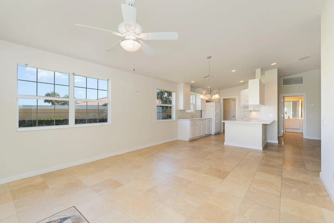 Photo of 3492 Hyperion Way SE